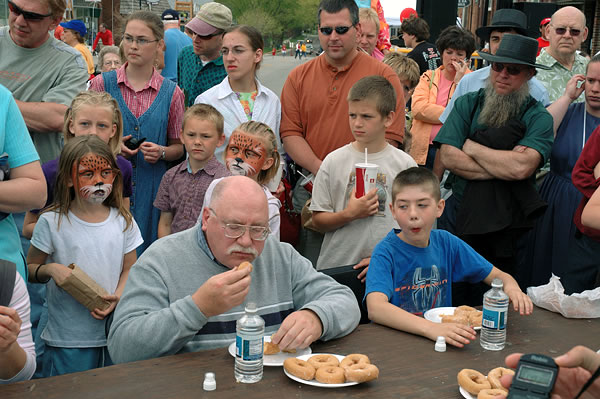 Doughnut eating contest, Wakarusa Maple Syrup Festival