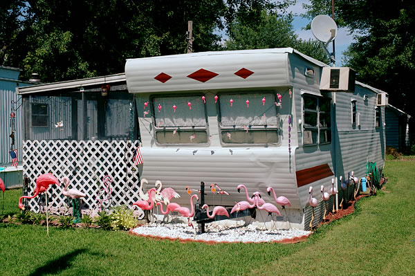 Flamingo trailer, Bruce Lake