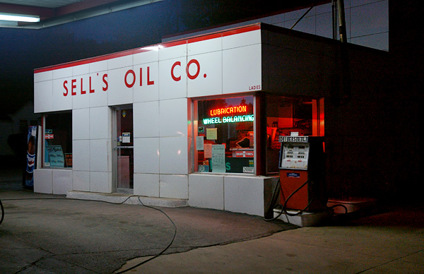 Sell's Oil Company, Silver Lake 