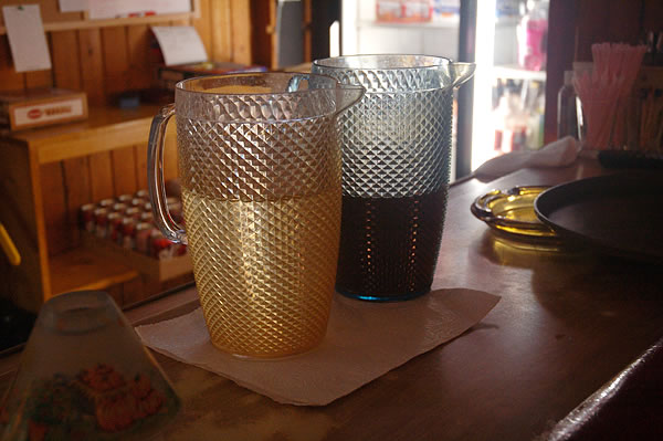 Water and iced tea, Woodland Inn