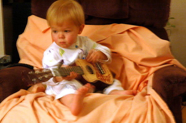 Ben and his guitar 