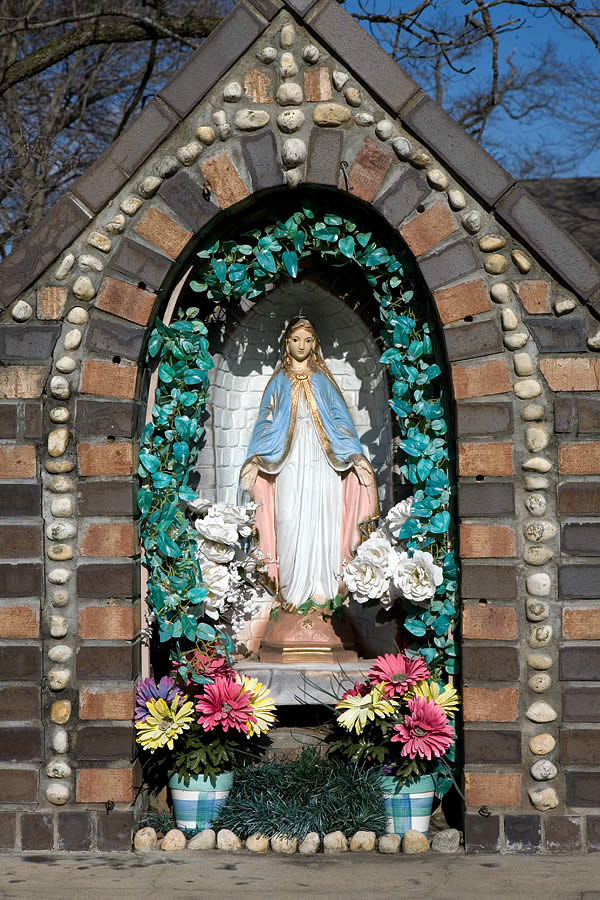 Virgin Mary grotto, Koontz Lake