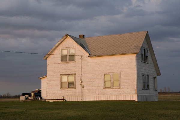 Empty farmhouse, S.R. 8, Starke County
